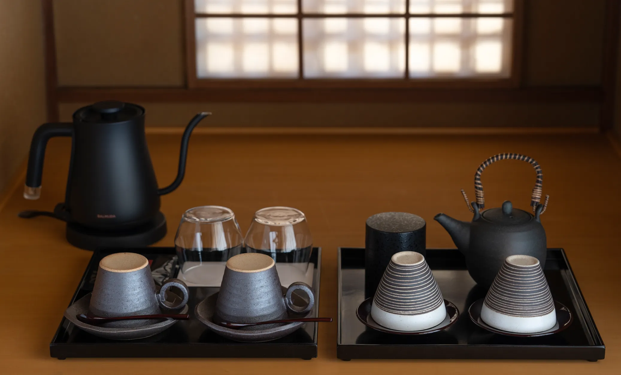 館内INFO ROOM 客室ドリンク 館内INFO お部屋ののご案内  | 本当の尾道文化を体験できる【Ryokan 尾道西山】